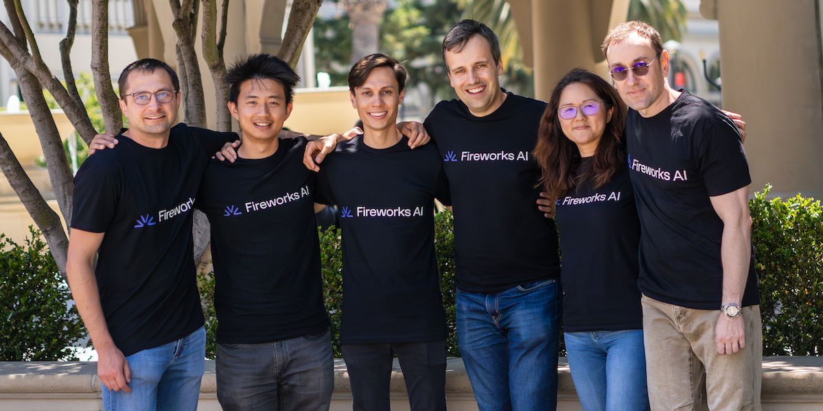 Fireworks：面向复合AI未来的生产部署